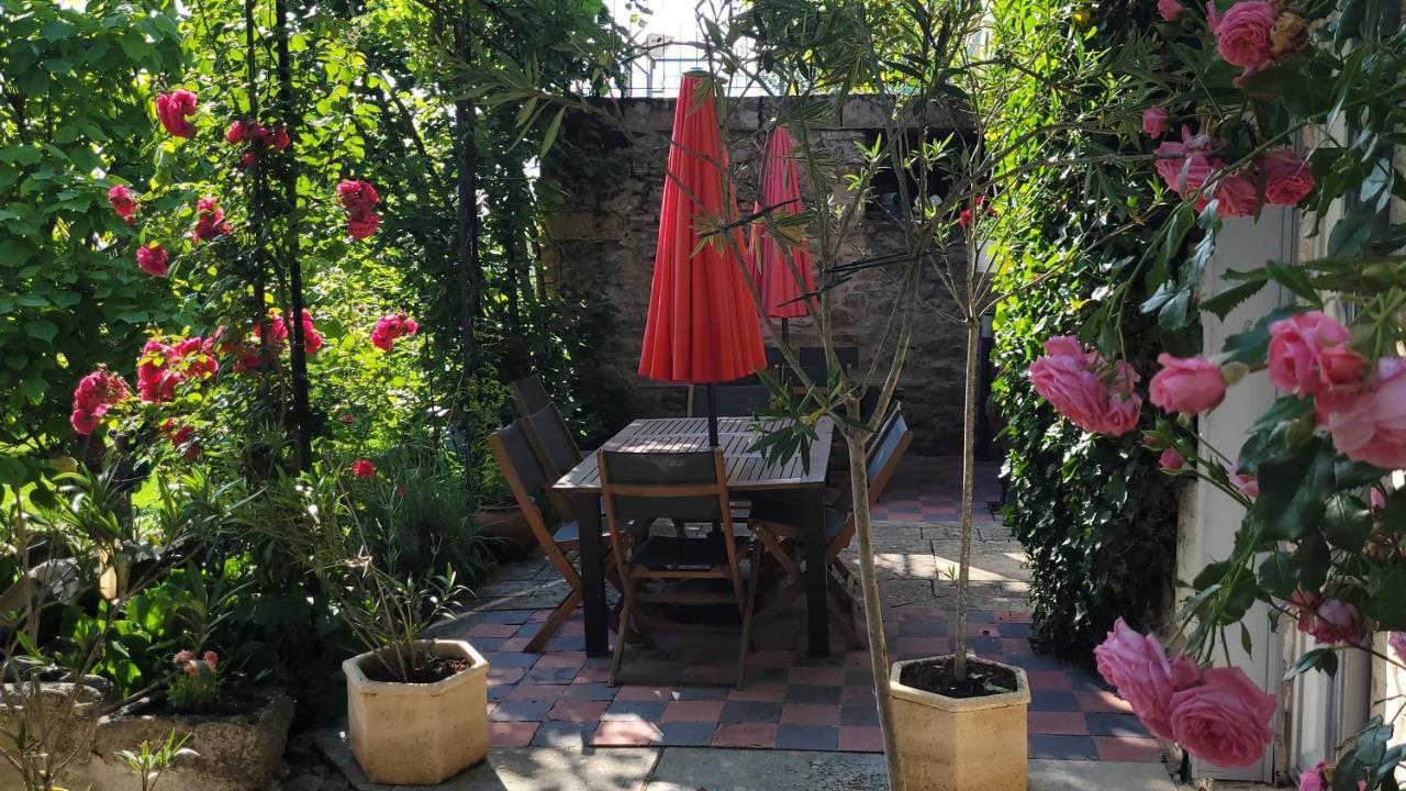 Bed and Breakfast Relais De La Renaissance Saint-Michel-de-Montaigne Exteriér fotografie